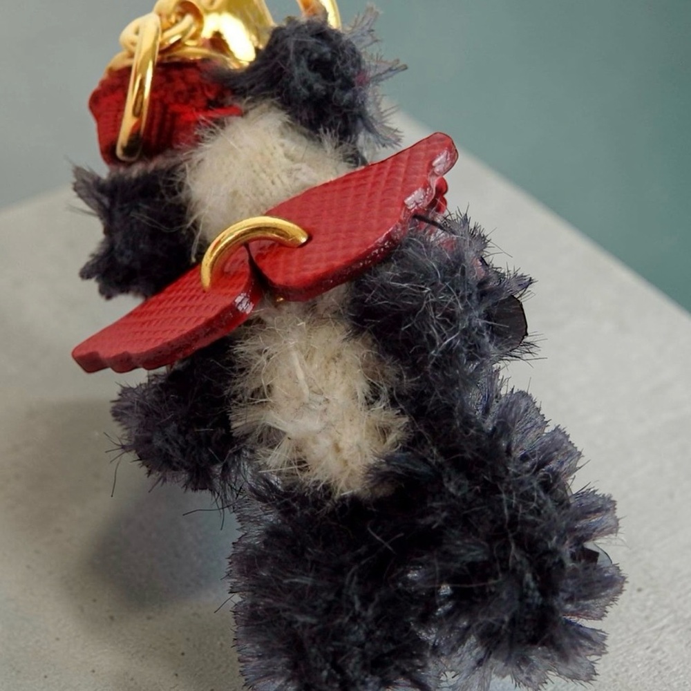 PRADA Keyring/Charm 😍🖤 - Picture 8 of 13